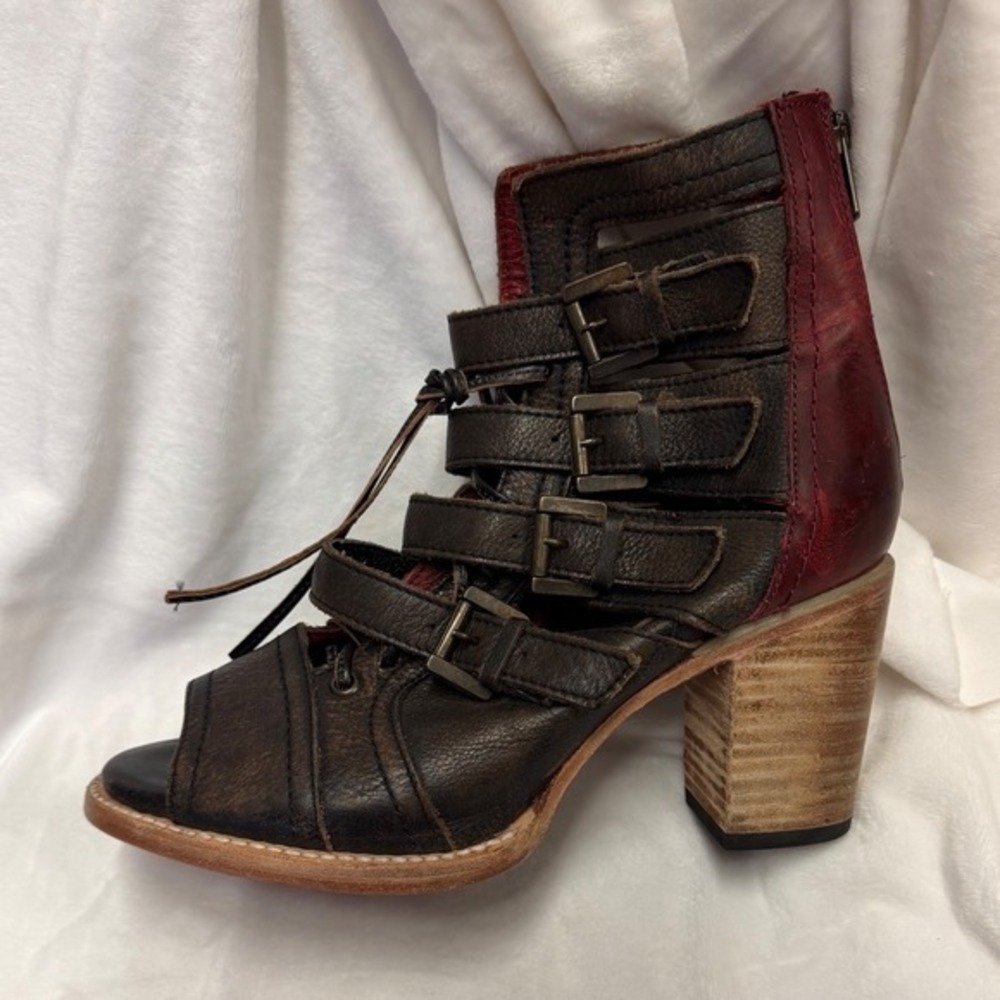 Freebird Steven Black Leather Sandal Buckle Peep Toe Heeled Booties Braden Sz 9 - Picture 3 of 8